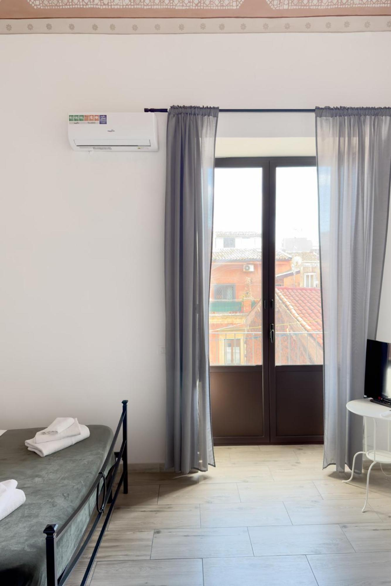 Casa L'8 Apartment Catania Ngoại thất bức ảnh